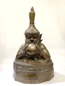 พระราหูมหาลาภ (ใหญ่)