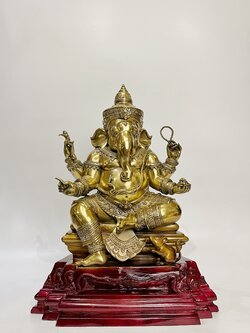 พระพิฆเนศ : พระสิทธิทากายะคณปติ หน้าตัก 9 นิ้ว (หมายเลข 44)