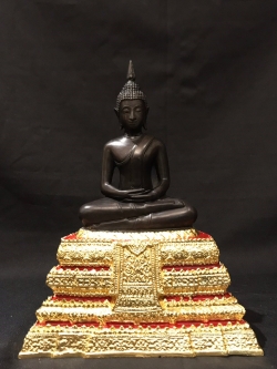 พระประธานยิ้มรับฟ้า หน้าตัก 5 นิ้ว