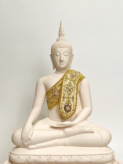 สังฆาฏิปักดิ้นทอง สำหรับพระพุทธรูปขนาดหน้าตัก 9 นิ้ว