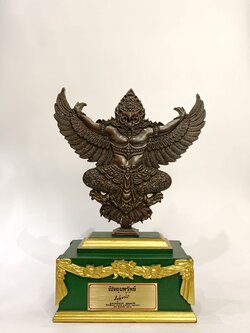 พญาครุฑองค์บูชา รุ่น เปิดขุมทรัพย์