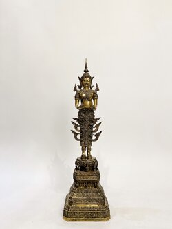 พระพุทธรูปปางอุ้มบาตร ทรงเครื่องจักพรรดิ์ หน้าตัก 5 นิ้ว