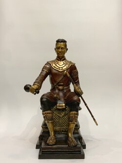 พระนเรศวรมหาราช นั่งบัลลังก์ หลั่งทักษิโณทก หน้าตัก 9 นิ้ว