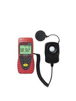 AMPROBE รุ่น LM-120 เครื่องวัดแสงย่าน (Lux meter range 200,000 lux)