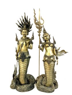 ปู่ ย่า นาคราช หน้าตัก 12 นิ้ว