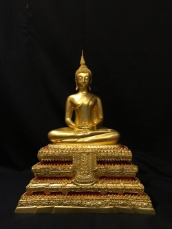 พระประธานยิ้มรับฟ้า หน้าตัก 9 นิ้ว