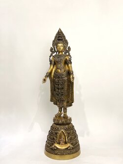 พระพุทธมหาจักรพรรดิ ปางเปิดโลก สูง 32 นิ้ว