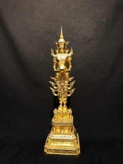 พระพุทธรูปปางอุ้มบาตร ทรงเครื่องจักพรรดิ์ หน้าตัก 5 นิ้ว