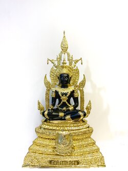 สมเด็จองค์ปฐม หน้าตัก 9 นิ้ว