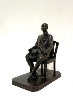 รัชกาลที่ 5 ประทับเก้าอี้ หน้าตัก 5 นิ้ว