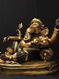 พระพิฆเนศ ปางเสวยสุข หน้าตัก 18 นิ้ว