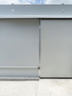 ประตูบานเลื่อนห้องเย็น บานสไลด์ ขนาด 1.50 x 2.00 เมตร กว้าง สูง