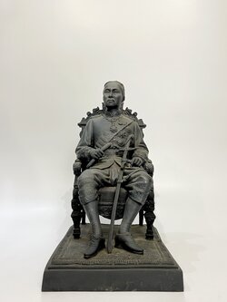 พระบรมรูป รัชกาลที่ 5 นั่งบัลลังก์ หน้าตัก 9 นิ้ว (หมายเลข 0944)