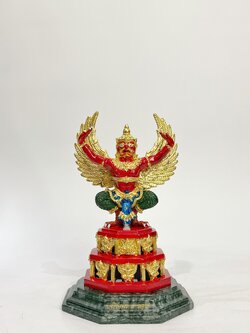 พญาครุฑ รุ่น เจริญพร (องค์บูชา พิมพ์เล็ก)