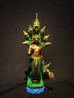 ปู่นาคราช ทรงตรีศูล หน้าตัก 9 นิ้ว (ปรก 7 เศียร)