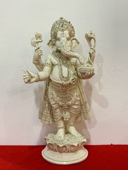 พระรีนาโมจัน คณปติ