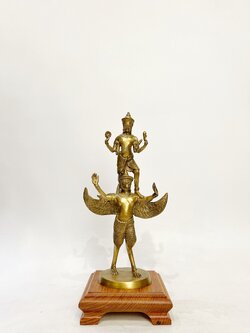 พระนารายณ์ทรงครุฑ สูง 14 นิ้ว พร้อมฐานไม้มะค่า