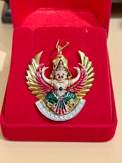 พญาครุฑ รุ่น 9หน้ามหาเศรษฐี(พิมพ์ใหญ่)