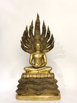 พระนาคปรก (นาค 9 เศียร) หน้าตัก 9 นิ้ว