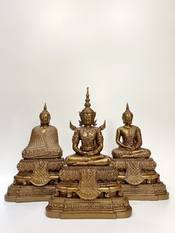 พระแก้วมรกต สามฤดู หน้าตัก 5 นิ้ว