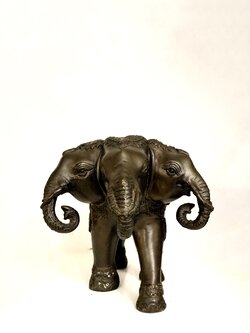 ช้างเอราวัณ (ช้างสามเศียร)