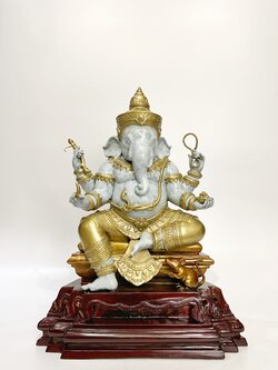 พระพิฆเนศ : พระสิทธิทากายะคณปติ หน้าตัก 9 นิ้ว (หมายเลข 1)