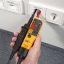 FLUKE T150 ดิจิตอลมัลติมิเตอร์ มิเตอร์ช่างไฟฟ้า เครื่องเช็คไฟฟ้าพื้นฐาน Voltage & Continuity มีจอ LCD