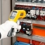 FLUKE รุ่น 568 เครื่องวัดอุณหภูมแบบอินฟราเรดและแบบสัมผัสย่านวัด -40 °C ถึง 800 °C ค่า Distance to spot size อัตราส่วน 50 : 1